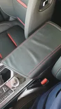 🛍 Детали интерьера Кожаный Автомобильный подлокотник, крышка центрального консоли, органайзер, защитный чехол для джили тугелла Geely Tugella,Xingyue,FY11 2021-2019, детали интерьера