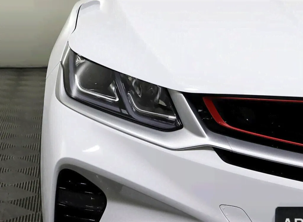 Geely Coolray I-0