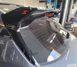 Geely Спойлер автомобиля